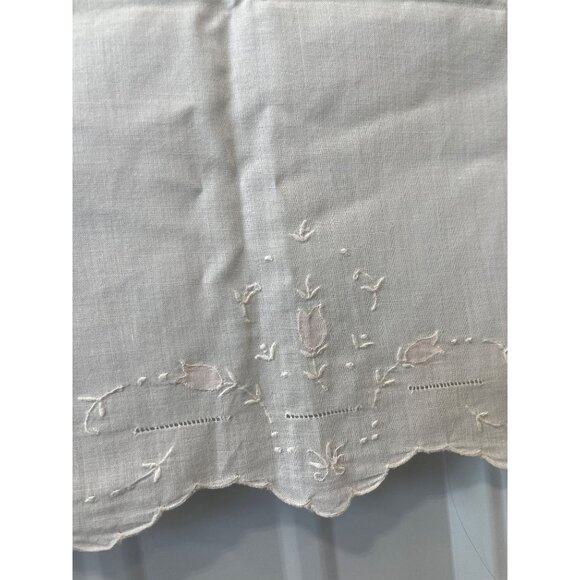 Layette Baby Cotton Pillow Case & Flat Sheet Embroidered White Pink Scalloped - Picture 13 of 14